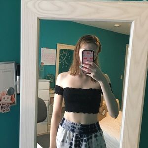 Black ribbed crop top